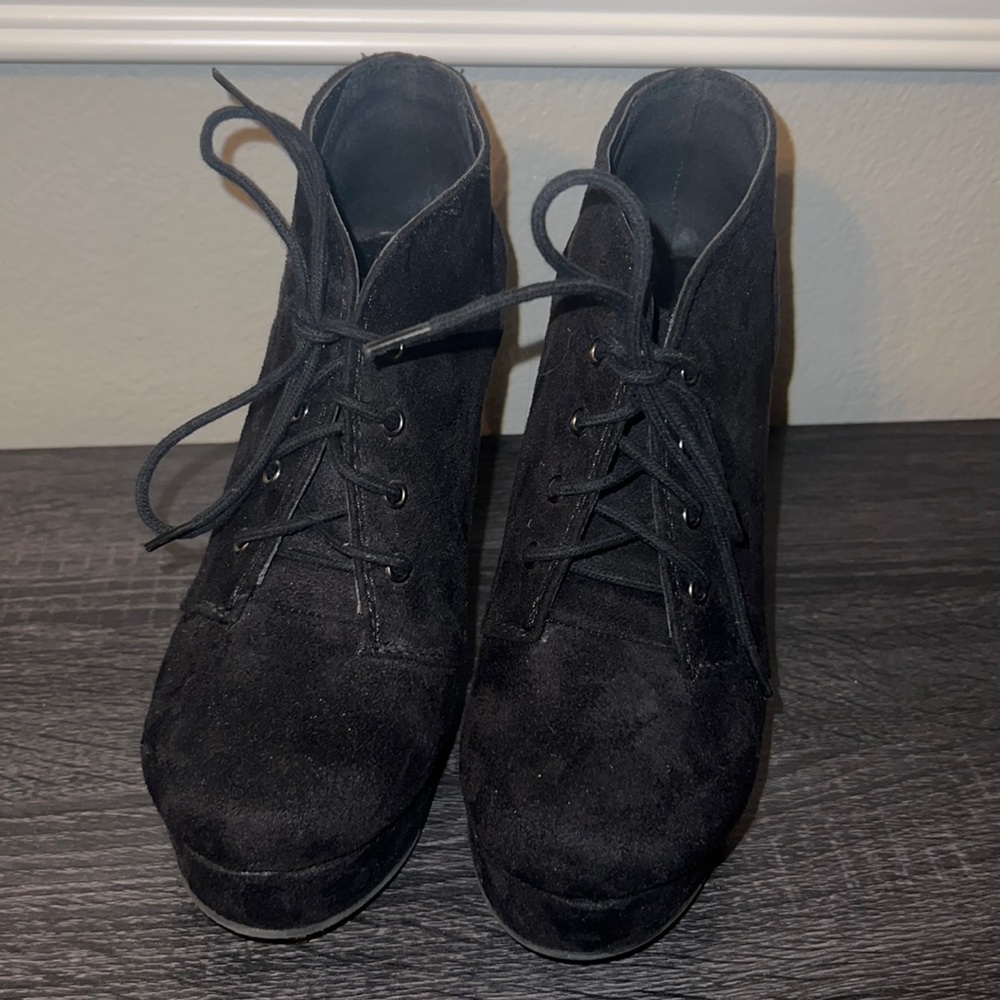 Shi by Journeys Black Lace Up Platform Booties